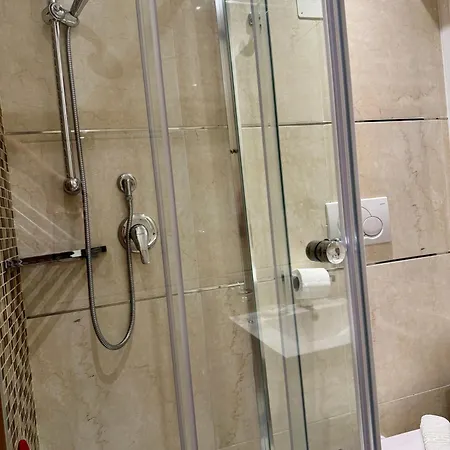 Sofia 4*