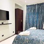 Sofia 4* 로마