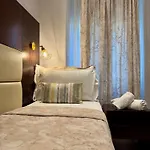 Sofia 4*