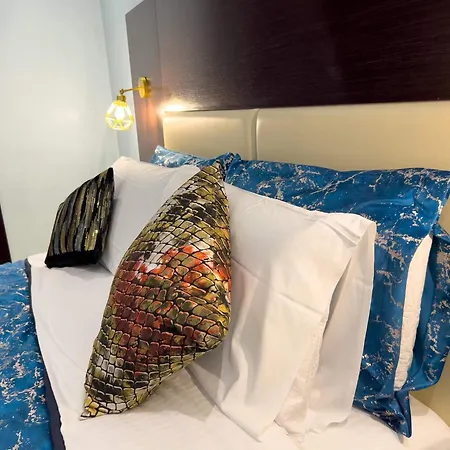 Sofia 4* 로마